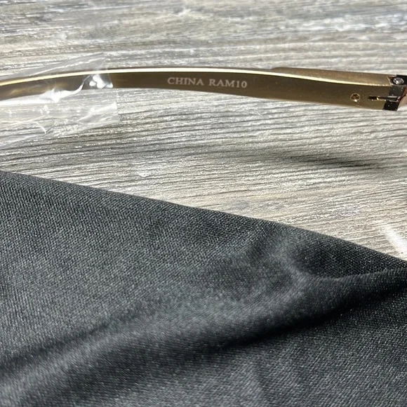 New Sunglasses - Picture 7 of 9